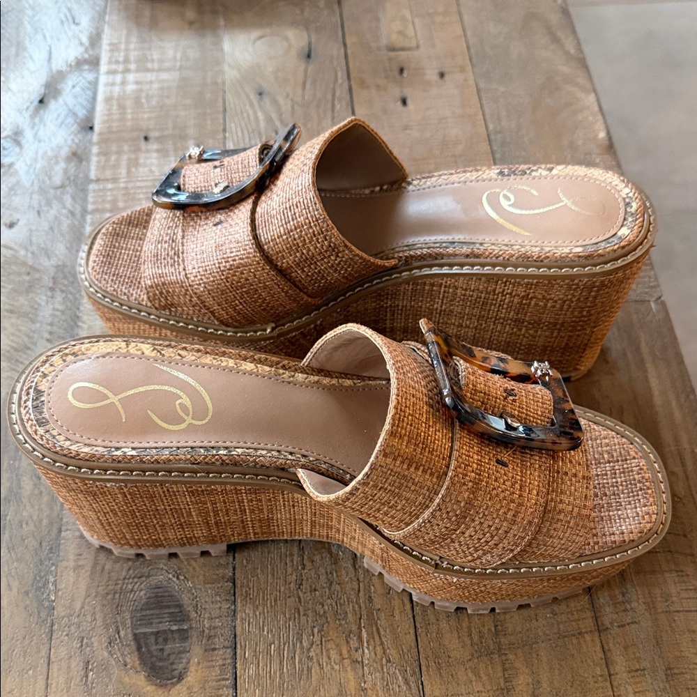 Jessica Simpson Tan Woven Platform Mules